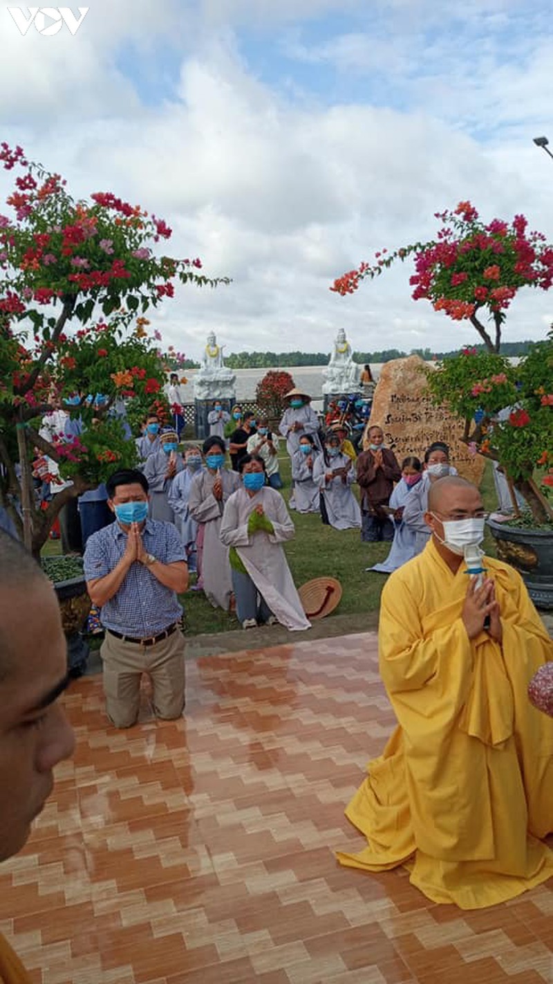 le vu lan han che tap trung dong nguoi de phong ngua dich covid-19 hinh 1