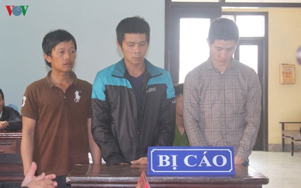 3 doi tuong hanh hung bac si o benh vien cu ba dong hoi linh an nang hinh 1