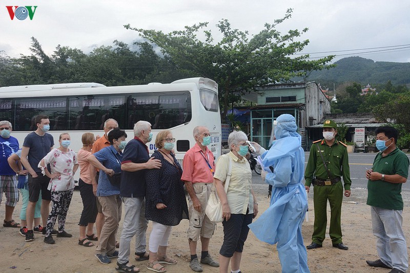 da nang: lap 7 chot kiem tra do than nhiet tai cua ngo thanh pho hinh 1