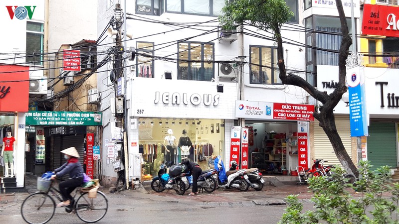 các cửa hàng kinh doanh tại hà nội "thức giấc" sau một giấc "ngủ đông" hình 3 cac cua hang kinh doanh tai ha noi "thuc giac" sau mot giac "ngu dong" hinh 3