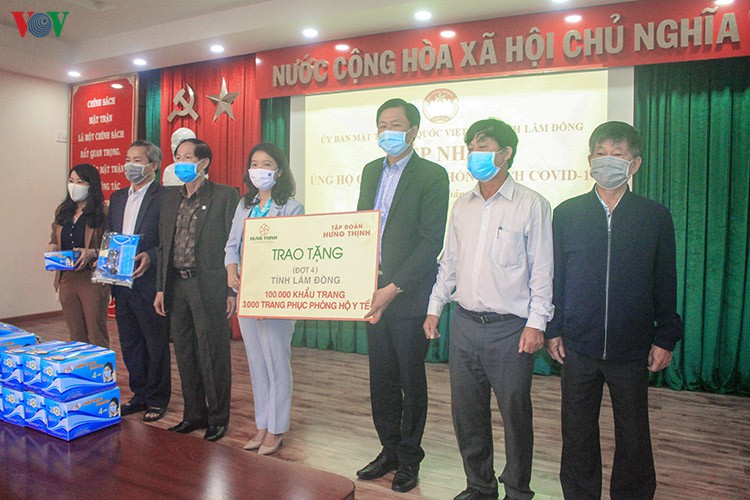 lam dong tiep nhan hon 3 ty dong chong dich covid - 19 hinh 1