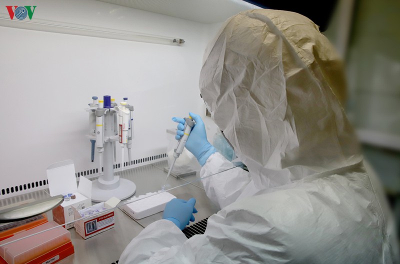 may xet nghiem covid-19 dang su dung tai lao cai la di xin va di muon hinh 1