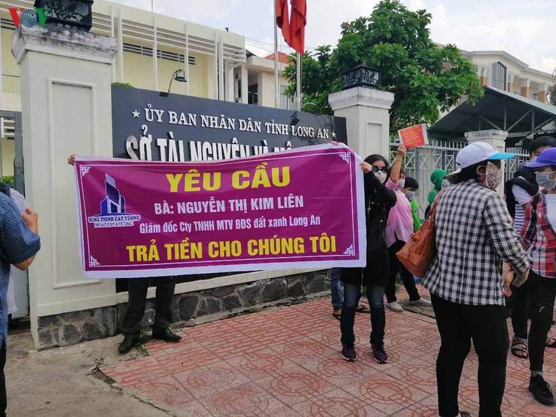 dat xanh long an bi kien gia mao thuong hieu   hinh 1