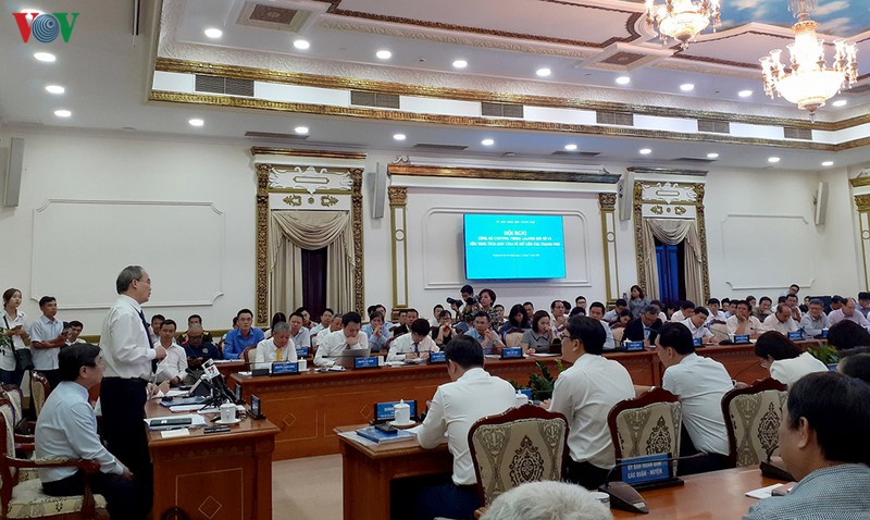 tphcm cong bo chuong trinh chuyen doi so va nen tang chia se du lieu hinh 1