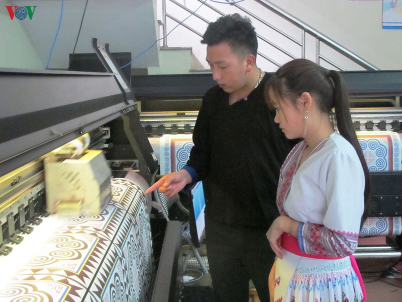 chang trai nguoi mong khoi nghiep voi sac mau tho cam hinh 1