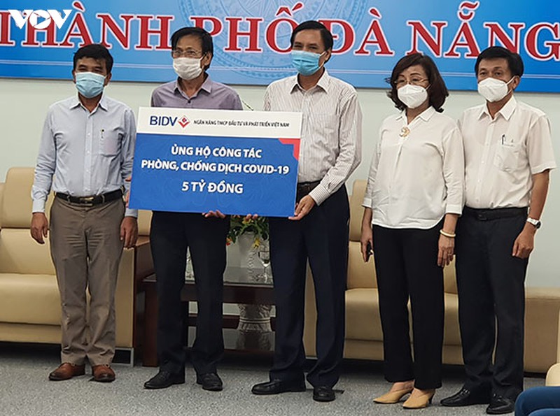 cac ngan hang ung ho tp da nang hon 22 ty dong chong dich covid-19 hinh 1