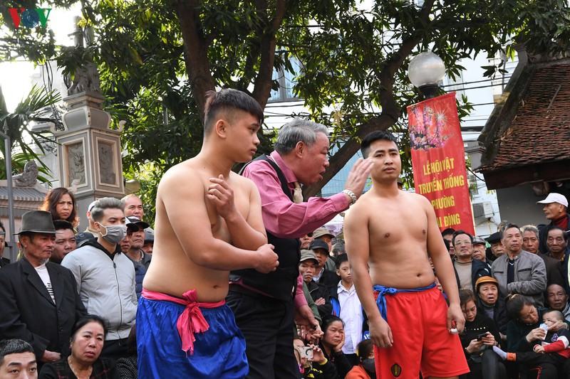 trai tráng làng mai động tranh tài ở hội vật đầu xuân canh tý 2020 hình 3 trai trang lang mai dong tranh tai o hoi vat dau xuan canh ty 2020 hinh 3