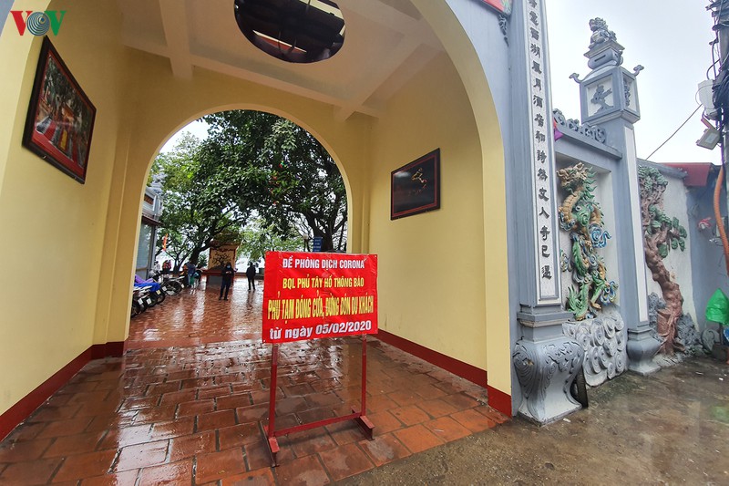 anh: den ngoc son, phu tay ho dong cua, nguoi dan dung ngoai vai vong hinh 4