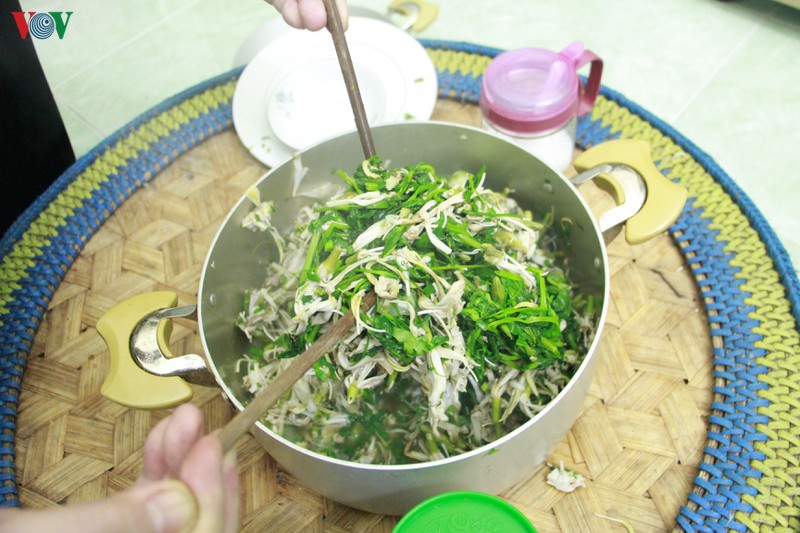 nom hoa ban, mon ngon gian di cua nguoi thai son la hinh 3