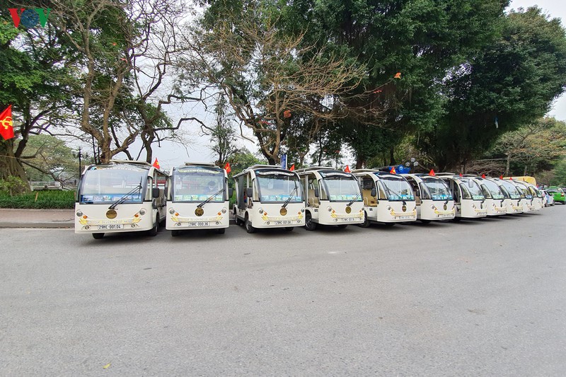 van mieu, nha tu hoa lo...tam dong cua, phun khu khuan chong covid-19 hinh 10