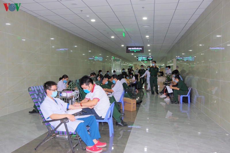 y, bac si benh vien da chien 2.3 (175) hien mau tinh nguyen hinh 1