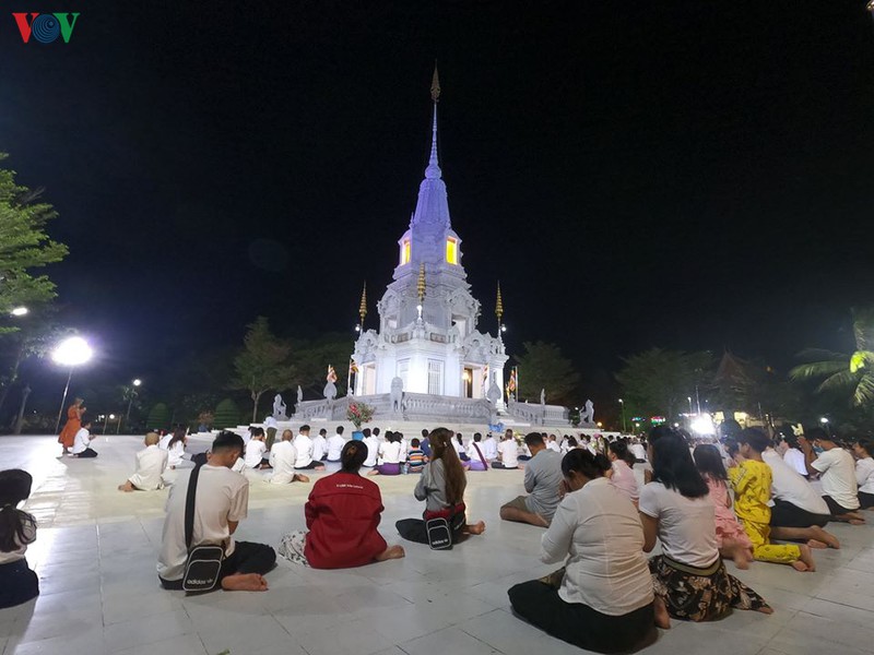 nguoi campuchia don tet chol chnam thmay giua mua dich covid-19 hinh 2