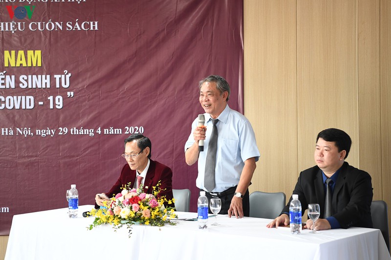 ra mat sach "viet nam – cuoc chien sinh tu chong covid-19" hinh 3