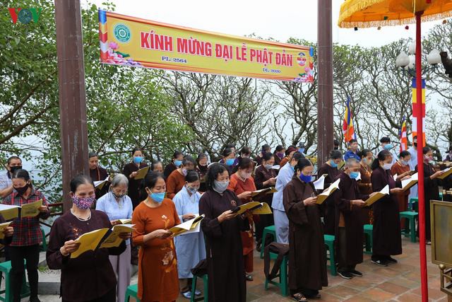 ve non thieng yen tu, mung dai le phat dan 2020 hinh 2