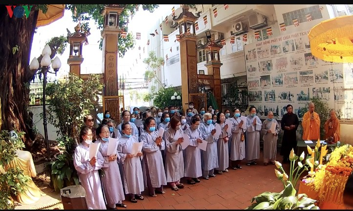 le phat dan trong mua dich covid-19 o lao hinh 2