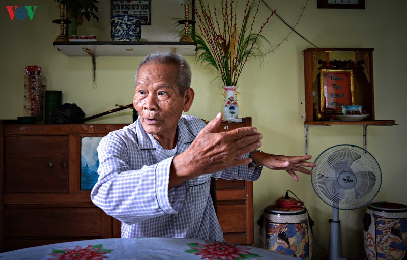 cau chuyen ve chon vi tri dat tuong dai bac ho tren ben ninh kieu hinh 2