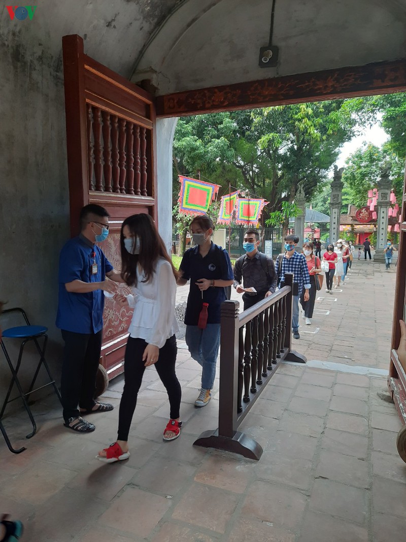 ha noi kich cau du lich sau mua dich hinh 5