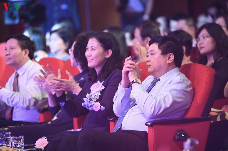 toan canh chuong trinh giao luu nghe thuat "dep nhat ten nguoi" hinh 3