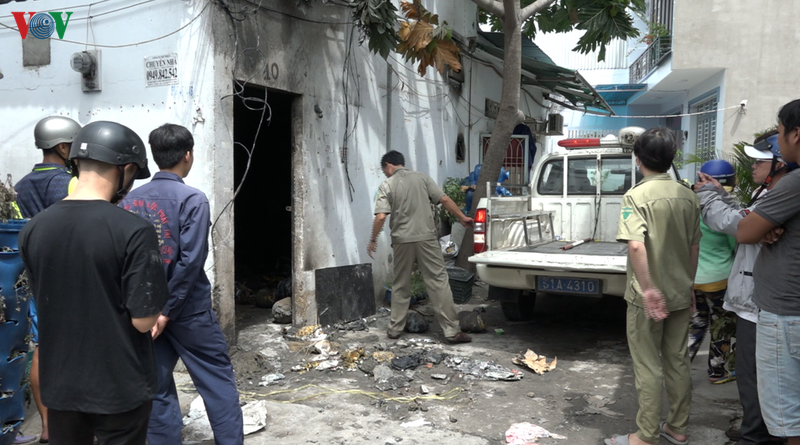 chay phong tro 3 nguoi chet o tphcm: do mau thuan tinh cam hinh 2