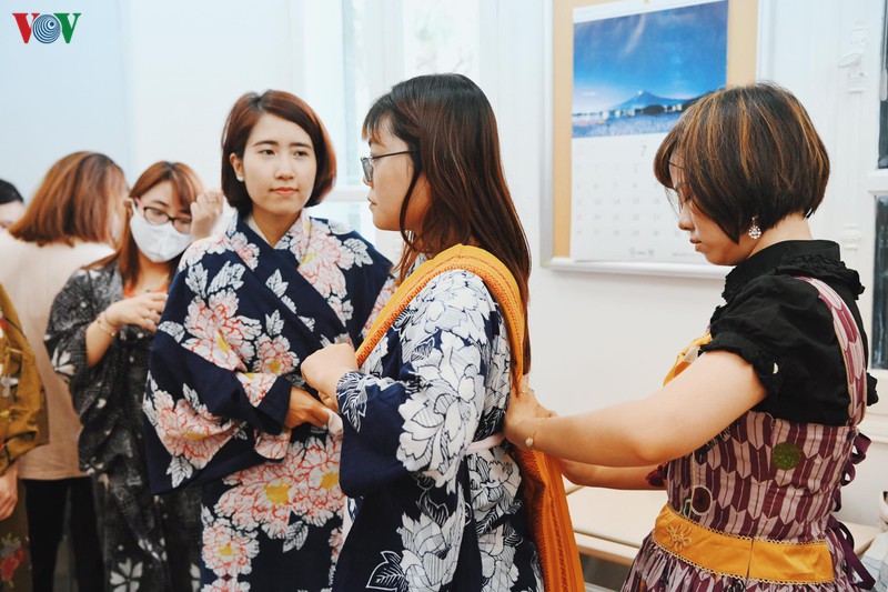 gioi tre ha noi hao hung mac yukata truyen thong nhat ban hinh 6