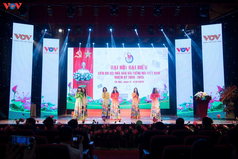 toan canh dai hoi dai bieu lien chi hoi nha bao vov nhiem ky 2020-2025 hinh 17