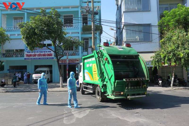 da nang dam bao ve sinh moi truong khu vuc phong toa hinh 2