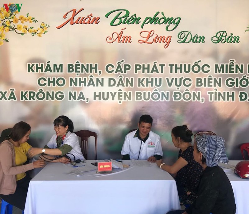 xuan bien phong am long dan ban bien gioi tay nguyen hinh 3