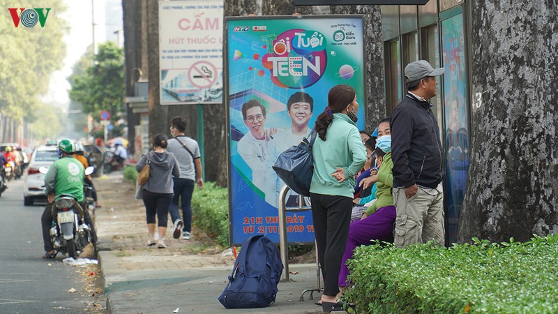 tp hcm: duong pho thong thoang trong ngay lam viec dau tien hinh 7