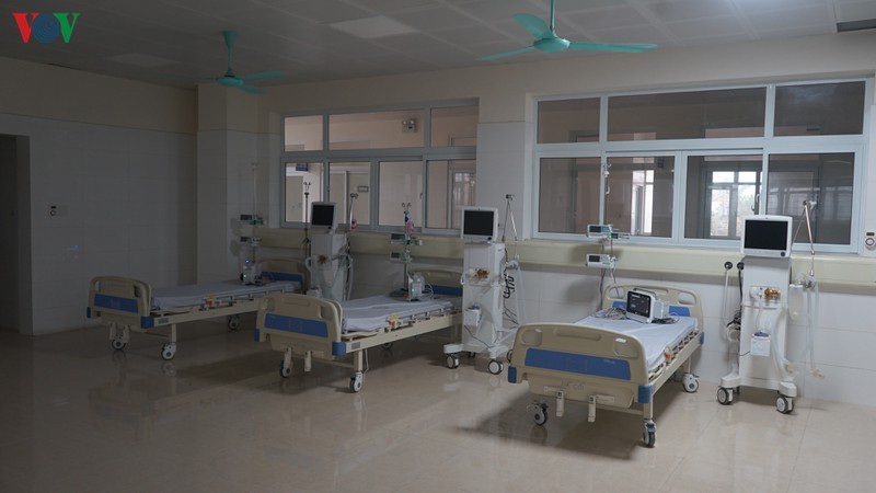 can canh: benh vien cach ly dac biet tai mong cai - quang ninh hinh 12