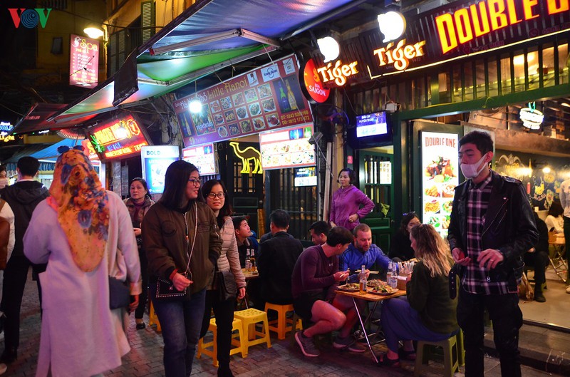 ngay 8/3: hen ho o dau trong mua dich covid-19? hinh 3