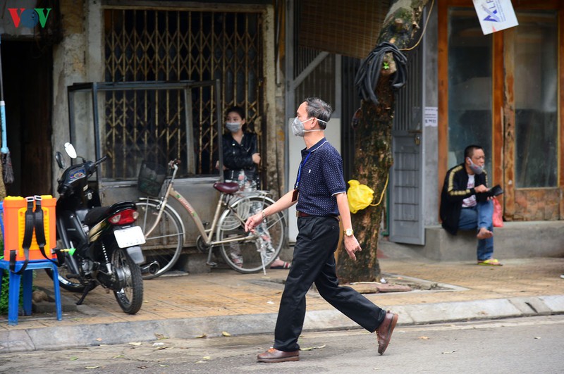 sau ca duong tinh covid-19 moi: nguoi ha noi han che ra duong hinh 6