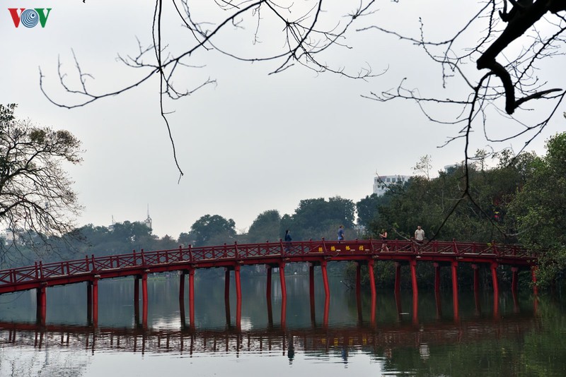sau ca duong tinh covid-19 moi: nguoi ha noi han che ra duong hinh 10