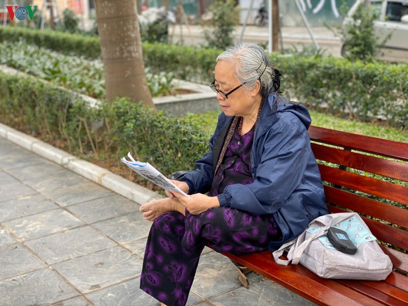 sau ca duong tinh covid-19 moi: nguoi ha noi han che ra duong hinh 14