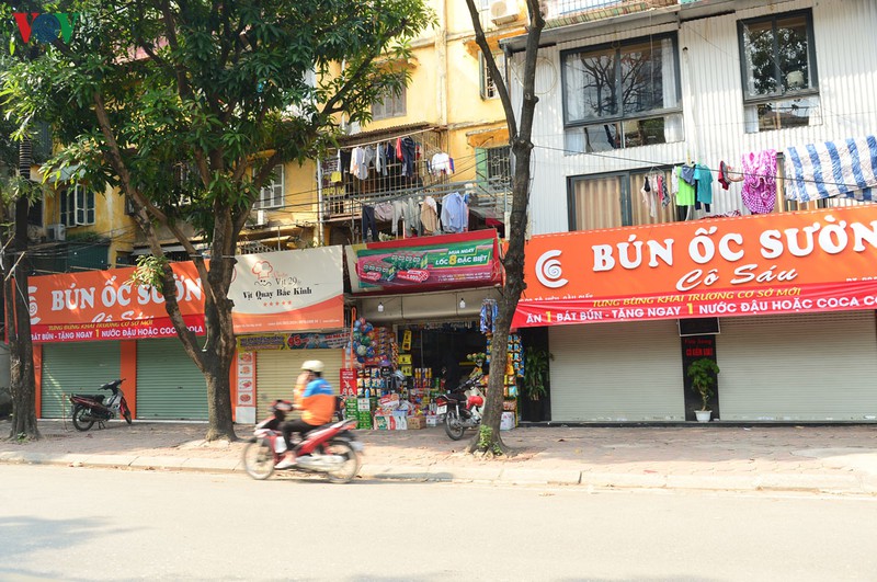 pho phuong vang lang, nguoi ha noi lo chong dich covid-19 hinh 1