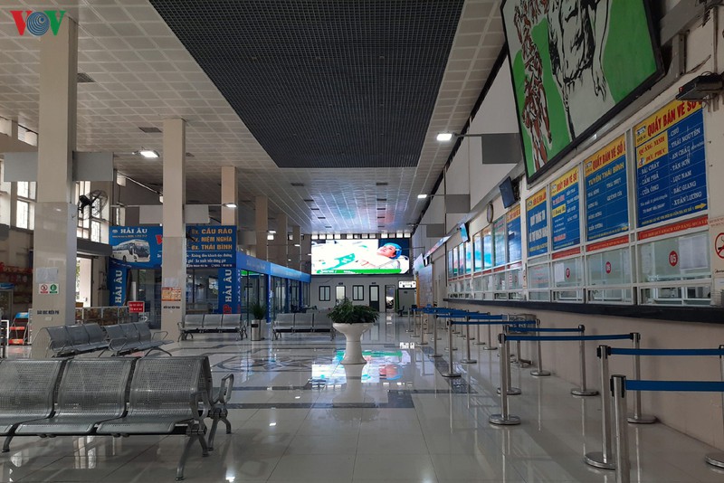 anh: ben xe khach, cua ngo vao thu do vang tanh khong bong nguoi hinh 6