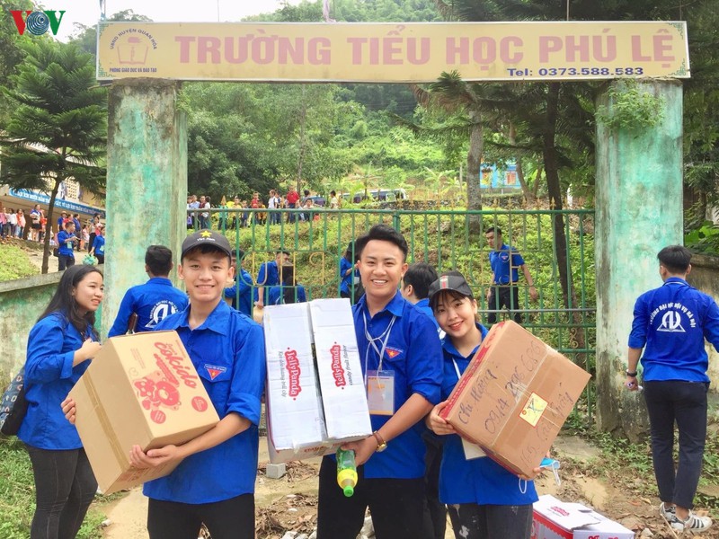 dich covid19: dh noi vu ho tro sinh vien ngheo hang thang, giam hoc phi toan truong hinh 1