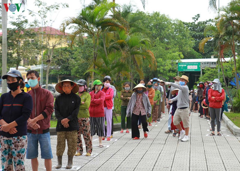 atm gao tai hue - nhung hat gao am tinh mua dich hinh 1
