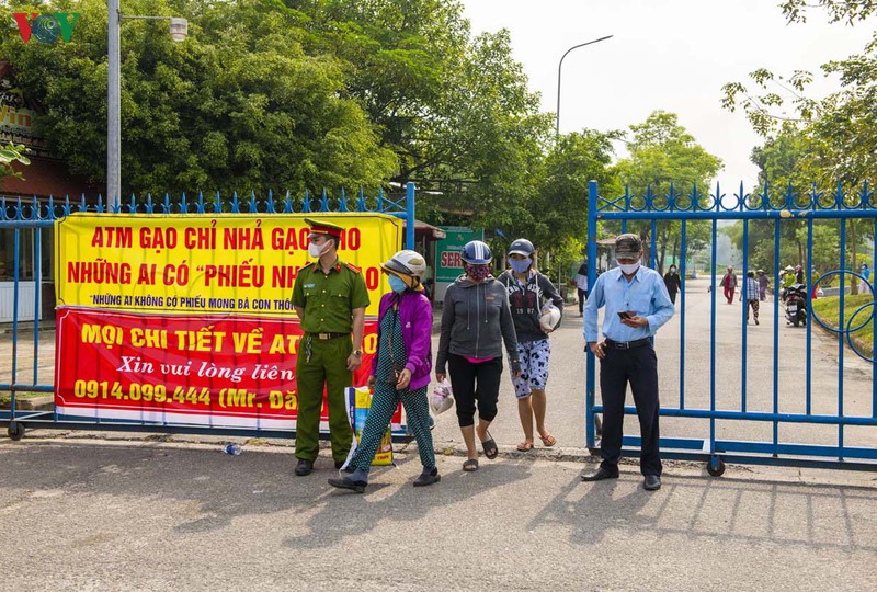 atm gao tai hue - nhung hat gao am tinh mua dich hinh 8