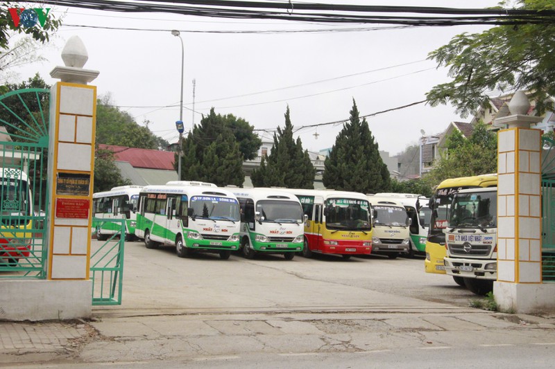 son la tiep tuc dung cac hoat dong van chuyen hanh khach de phong dich hinh 1