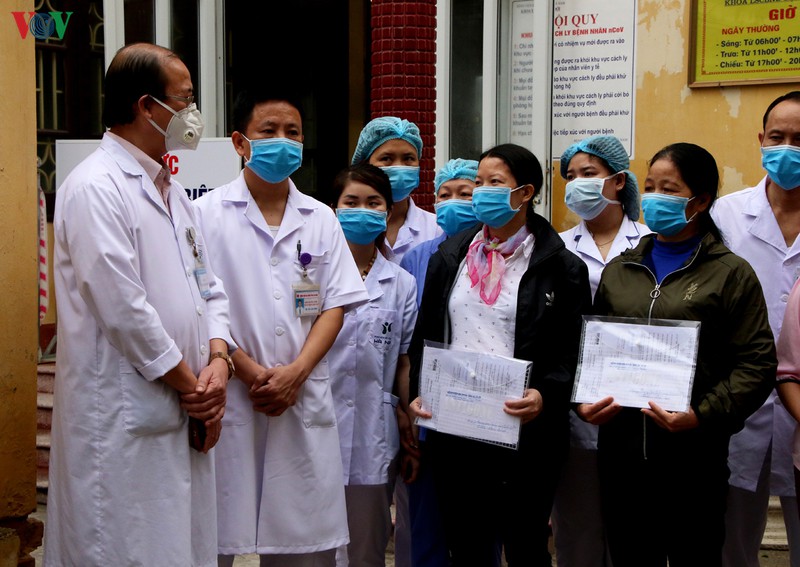 ba benh nhan mac covid-19 dieu tri tai benh vien da khoa ha nam ra vien hinh 1