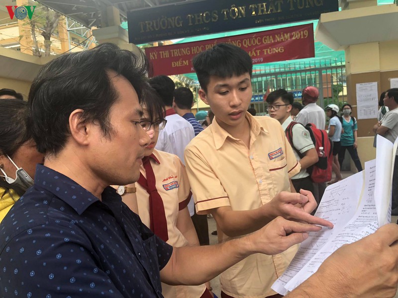 phương án thi trung học phổ thông mới: giảm hay tăng tải? hình 1 phuong an thi trung hoc pho thong moi: giam hay tang tai? hinh 1