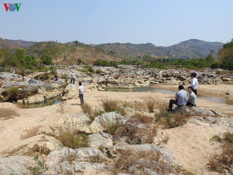 khat kho ben nhung cong trinh chua nuoc khong lo hinh 4