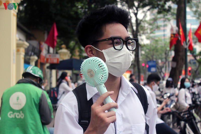 nang nong, truong hoc chi dam tranh thu bat dieu hoa truoc gio vao lop hinh 1