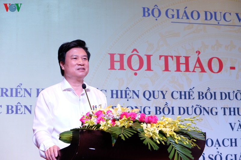 100% giao vien day lop 1 phai duoc boi duong truoc 30/7 hinh 1