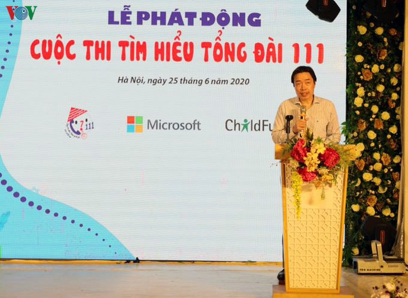 hoa hau luong thuy linh: "bao ve tre em khong phai viec cua rieng ai" hinh 1