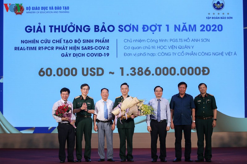 cong nghe say thang hoa, bo kit phat hien covid-19 dat giai thuong bao son hinh 2