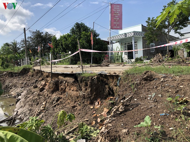 nua dem nha troi ra giua song, nguoi dan hau giang lo lang hinh 2