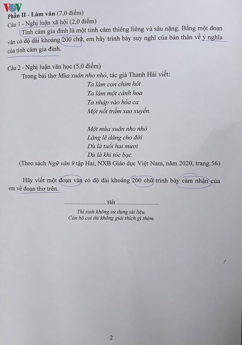 de thi van lop 10 thpt chuyen khoa hoc xa hoi va nhan van tham dam tinh cam gia dinh hinh 2