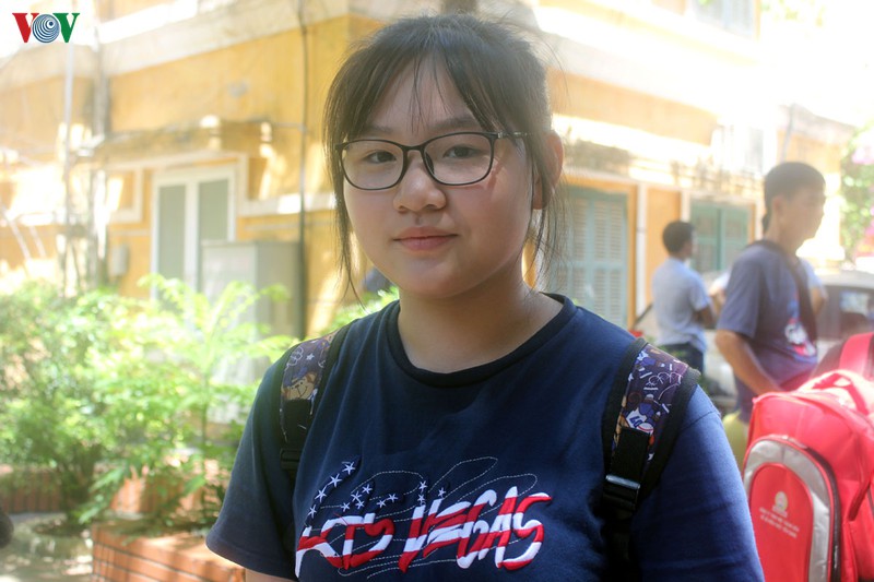 de chuyen van kho nhung hay, thi sinh hao hung sau 150 phut lam bai hinh 2