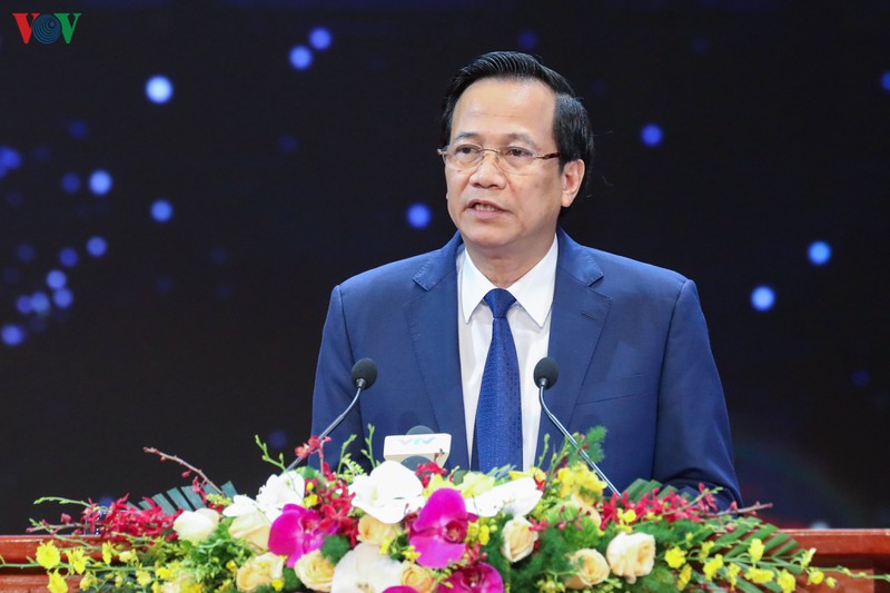 "cac me viet nam anh hung la hien than cua mot dan toc anh hung" hinh 2